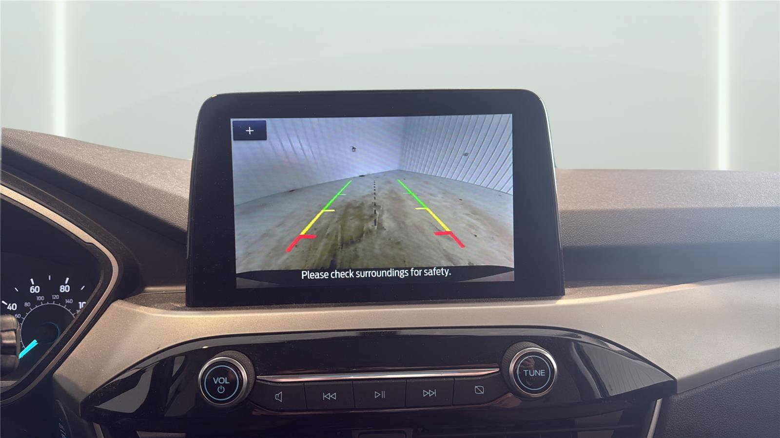 Certified 2022 Ford Escape SE w/ Cold Weather Package image 19