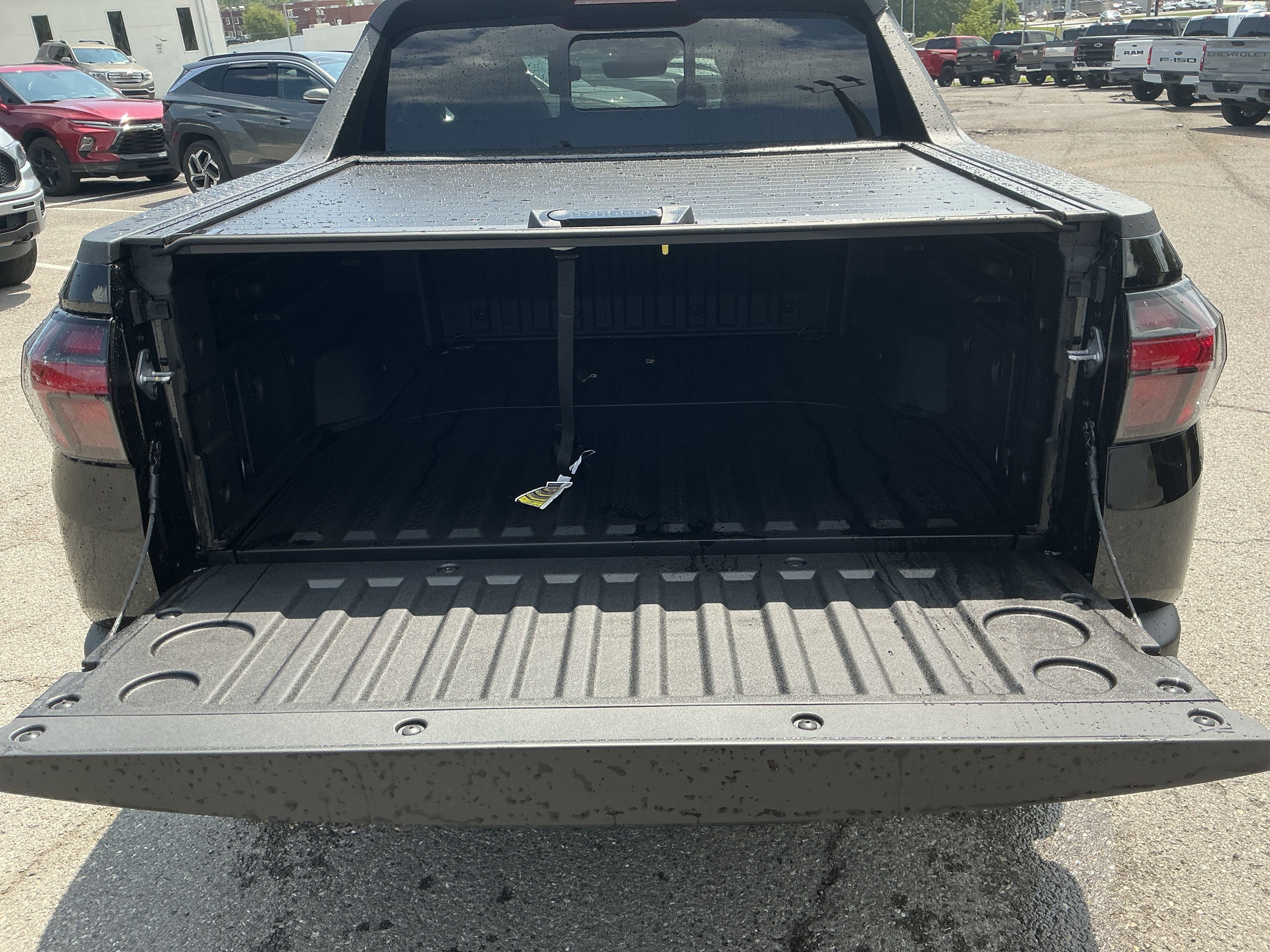 New 2025 Hyundai Santa Cruz Limited image 5