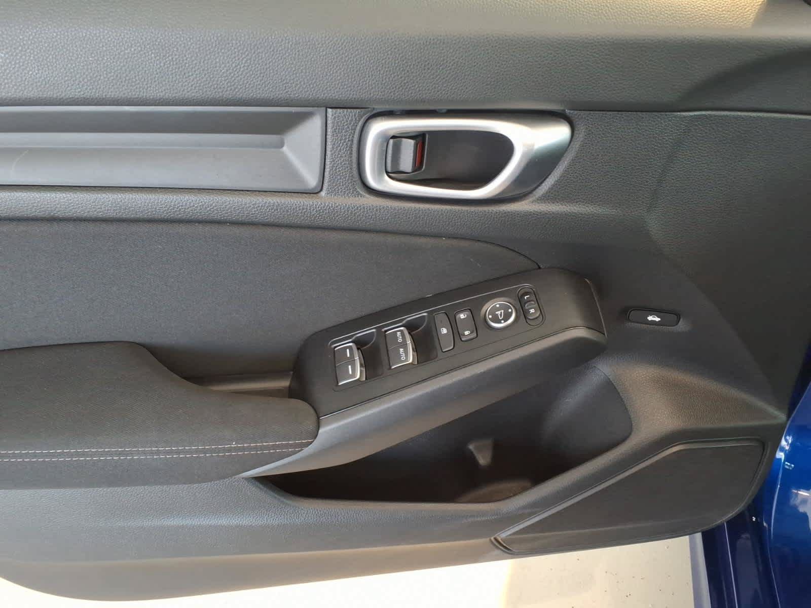 Used 2024 Honda Civic Sport image 12