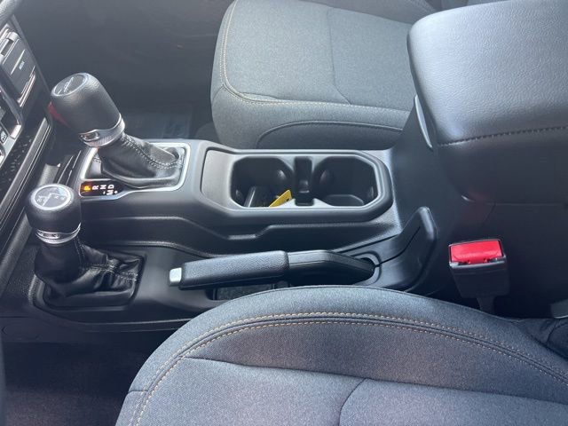 New 2025 Jeep Gladiator Sport image 17