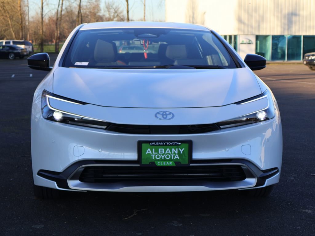 New 2026 Toyota Prius Plug-In Hybrid image 10