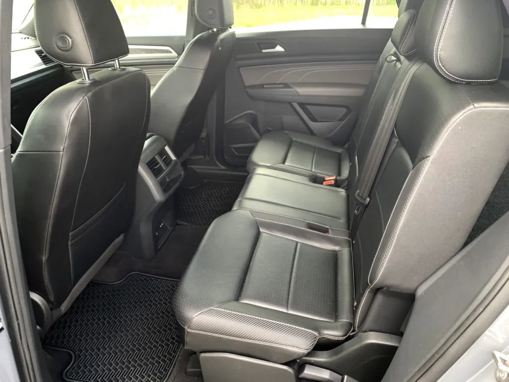 Used 2021 Volkswagen Atlas Cross Sport SE image 19