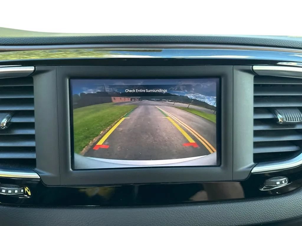 Used 2023 Chrysler Voyager LX FWD image 22