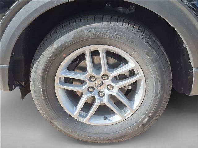 New 2026 Ford Explorer Active RWD image 10