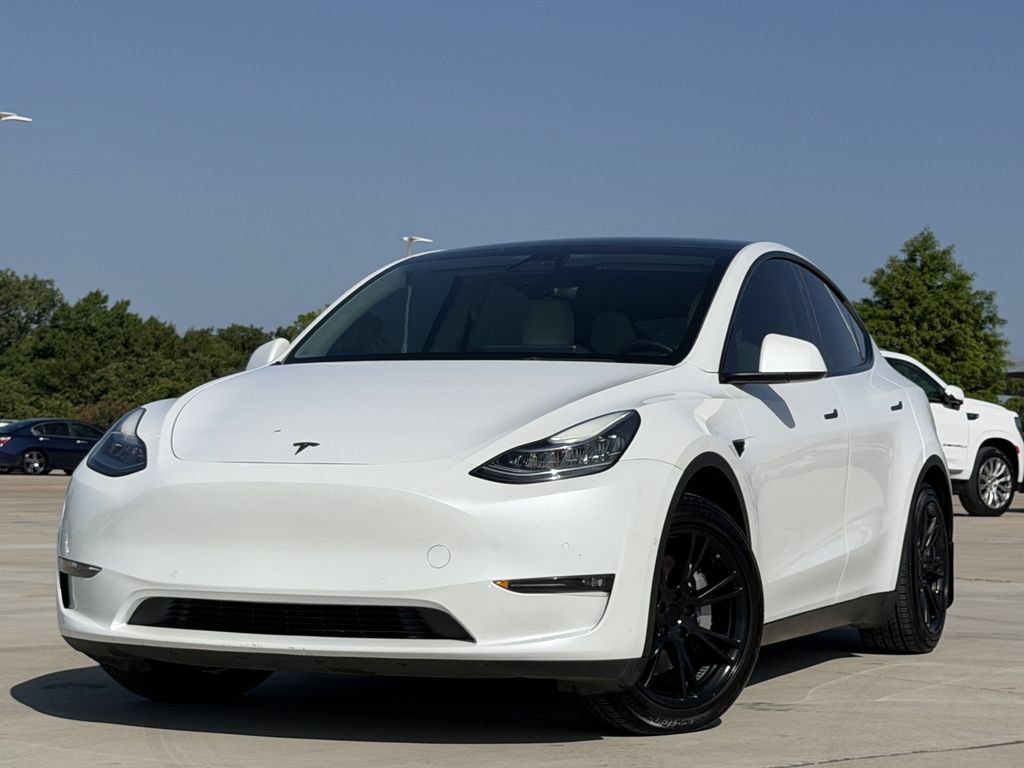 Used 2021 Tesla Model Y Long Range AWD/4WD image 2