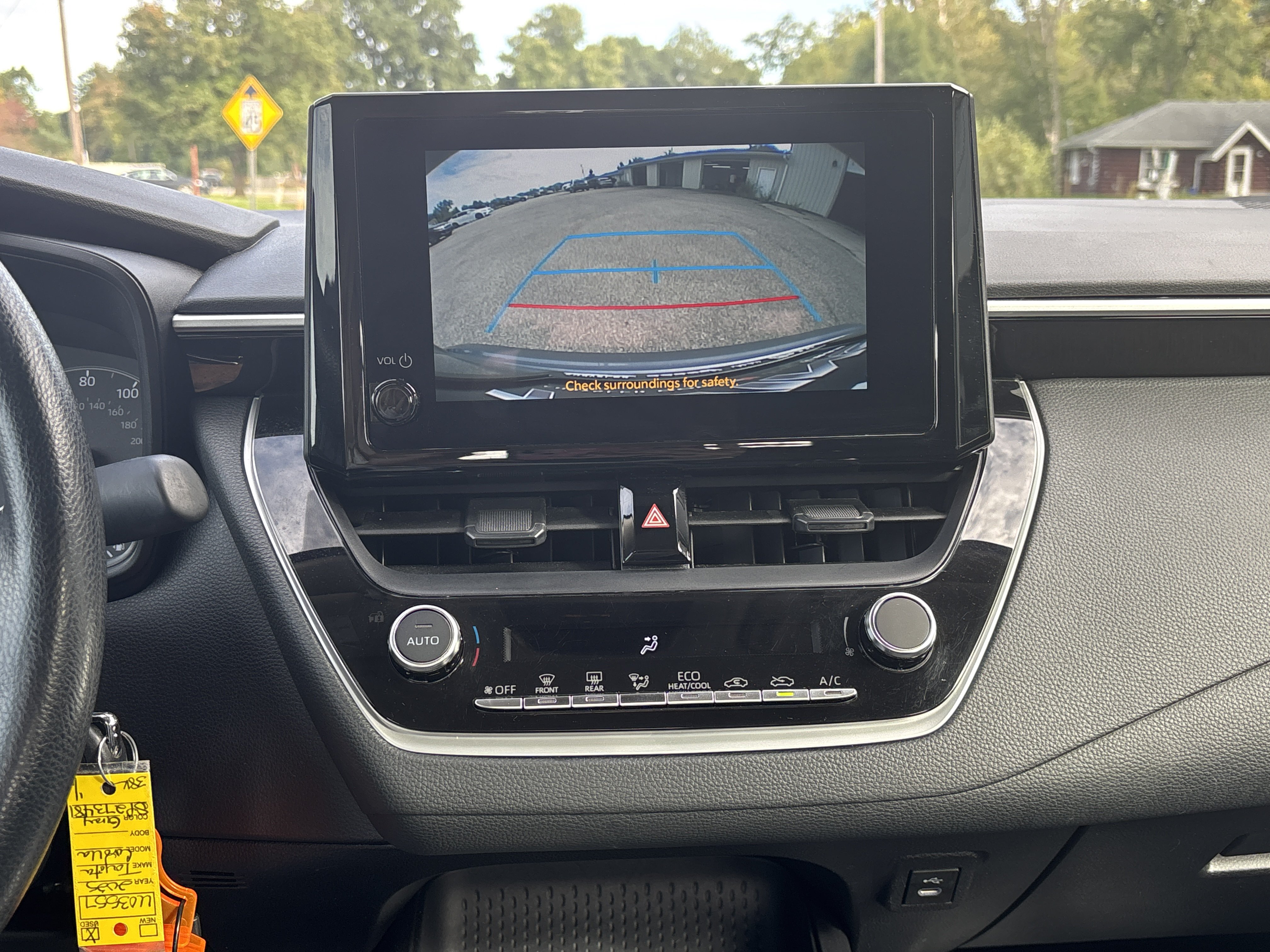 Used 2025 Toyota Corolla LE FWD image 19