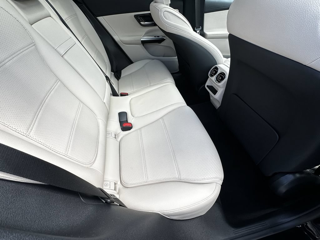 Certified 2024 Mercedes-Benz GLC 300 4MATIC image 18