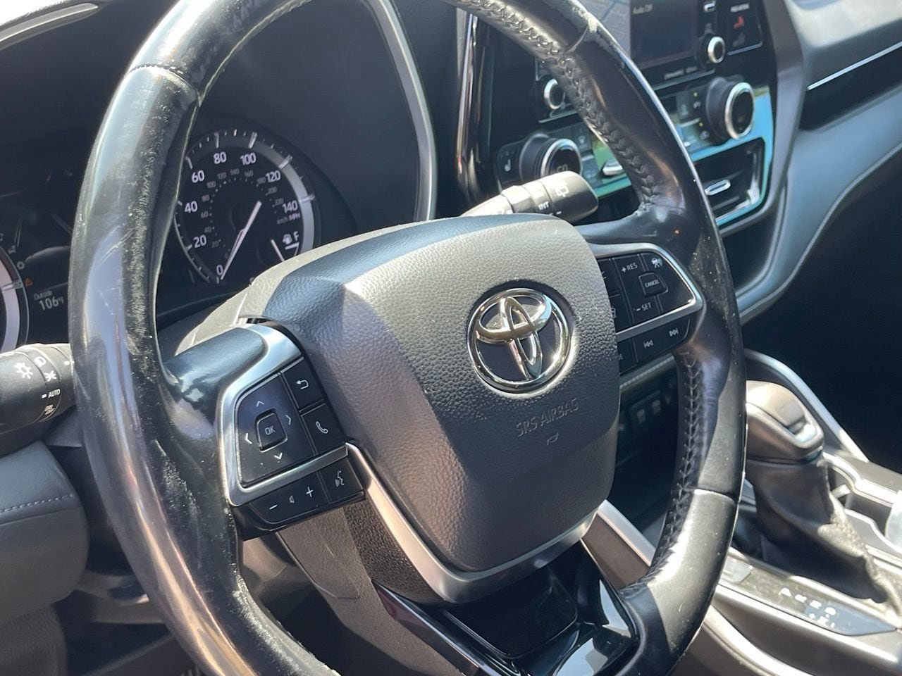 Used 2021 Toyota Highlander XSE FWD image 9