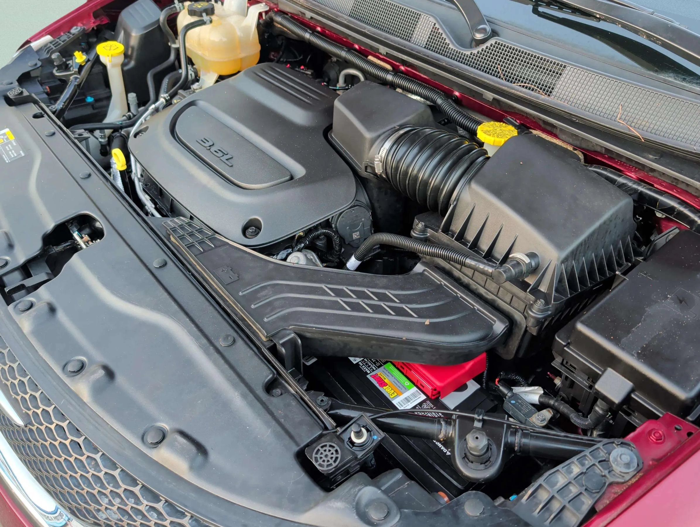 Used 2020 Chrysler Pacifica Touring-L FWD image 37
