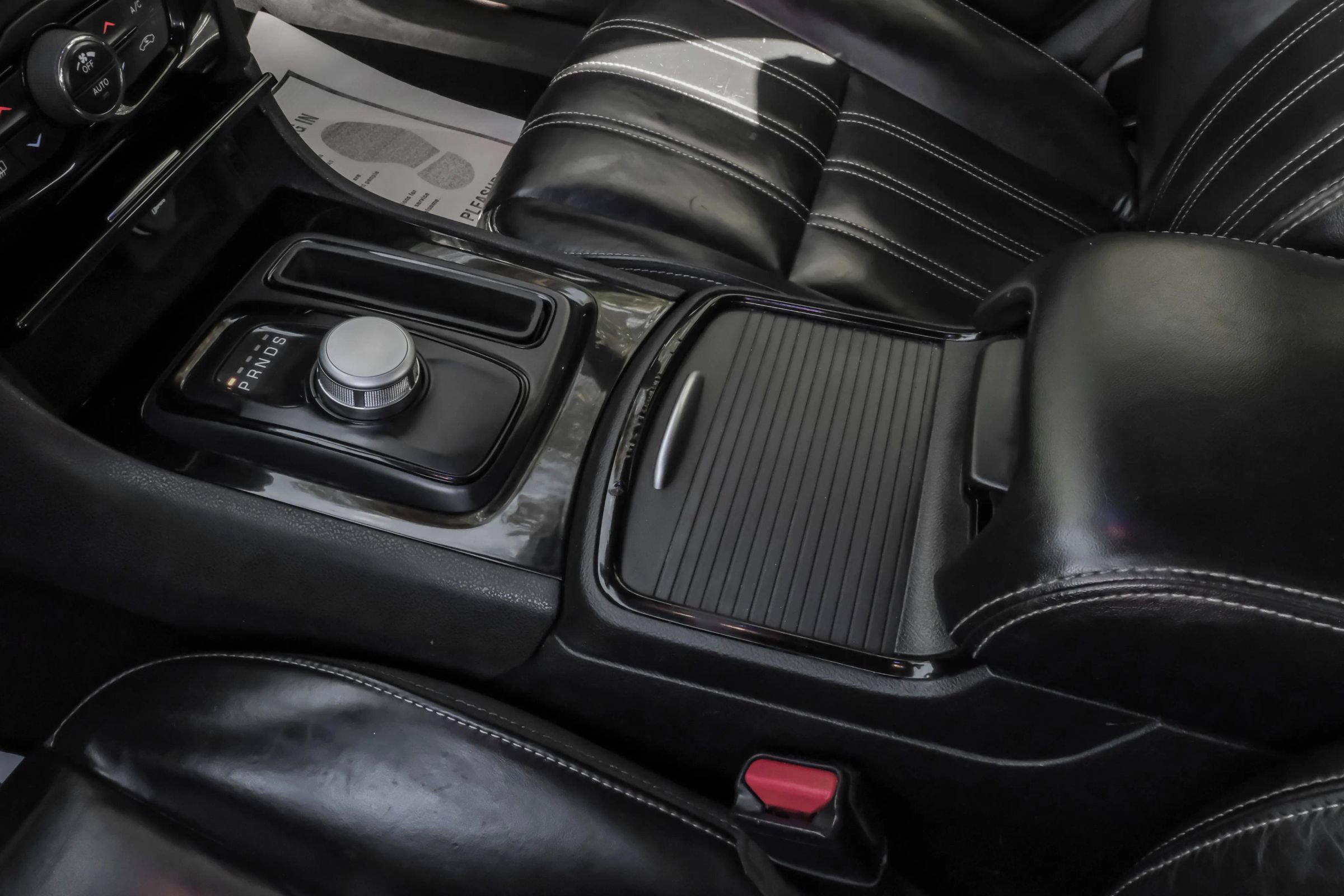 Used 2022 Chrysler 300 S image 29