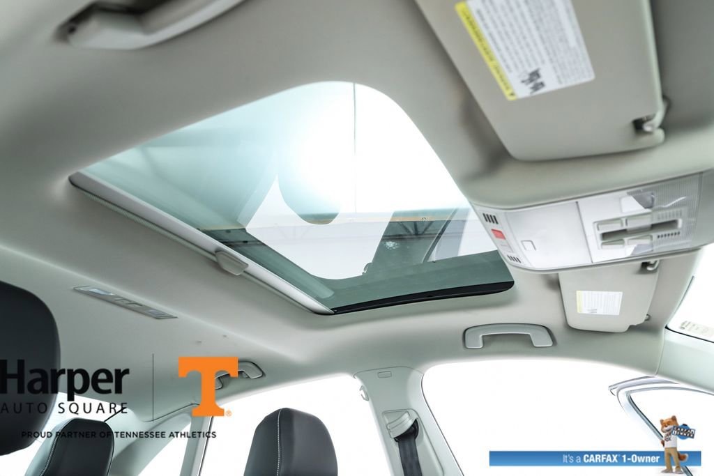 Used 2023 Volkswagen Jetta SE w/ Panoramic Sunroof Package image 36