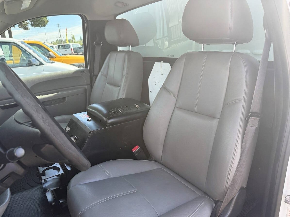 Used 2013 Chevrolet Silverado 3500 W/T RWD image 29