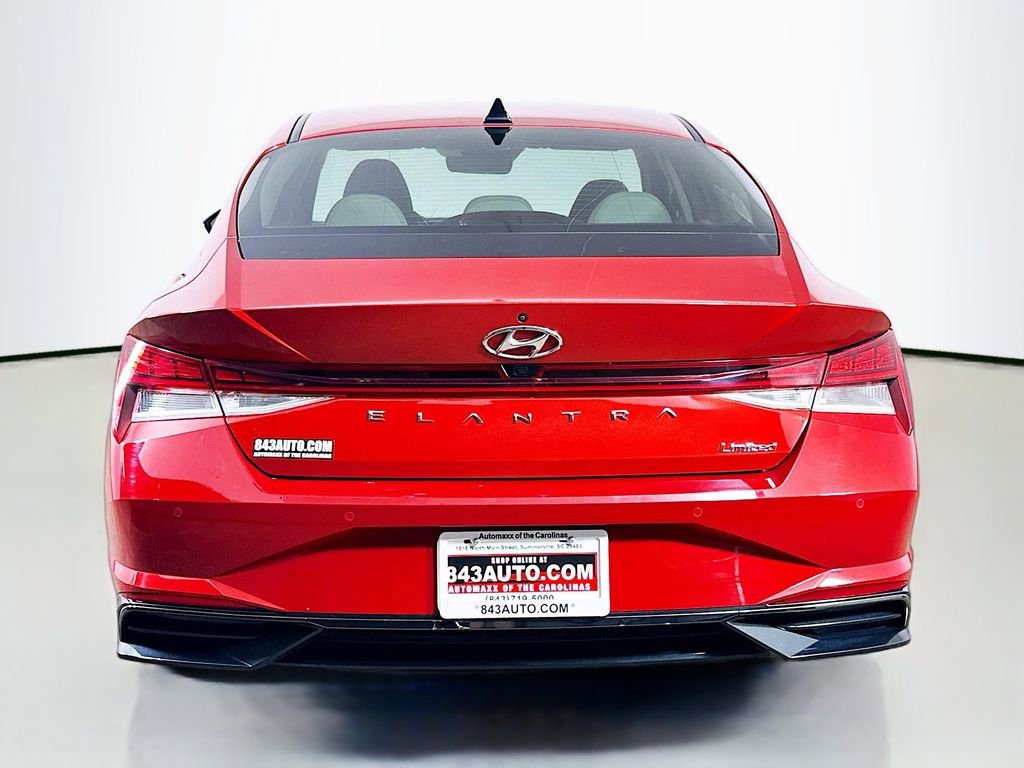 Used 2022 Hyundai Elantra Limited w/ Winter Weather Package FWD image 6