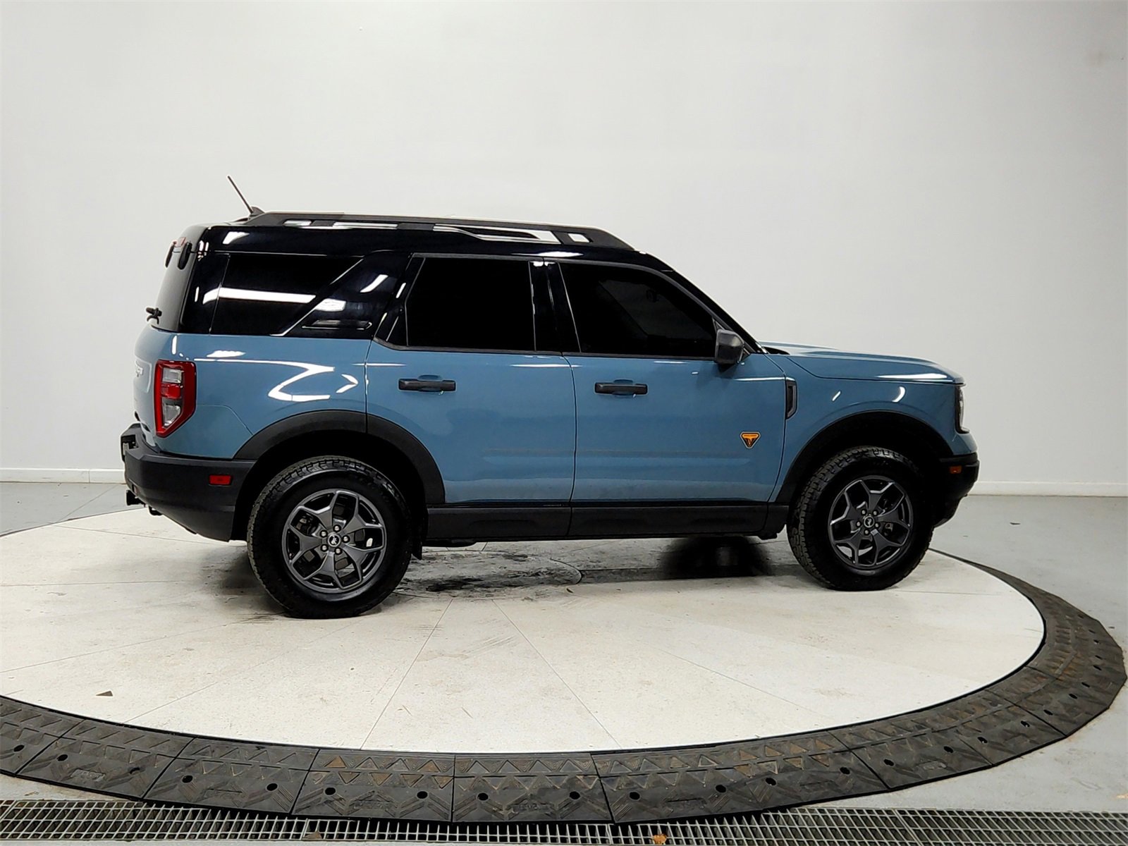 Used 2021 Ford Bronco Sport Badlands image 8