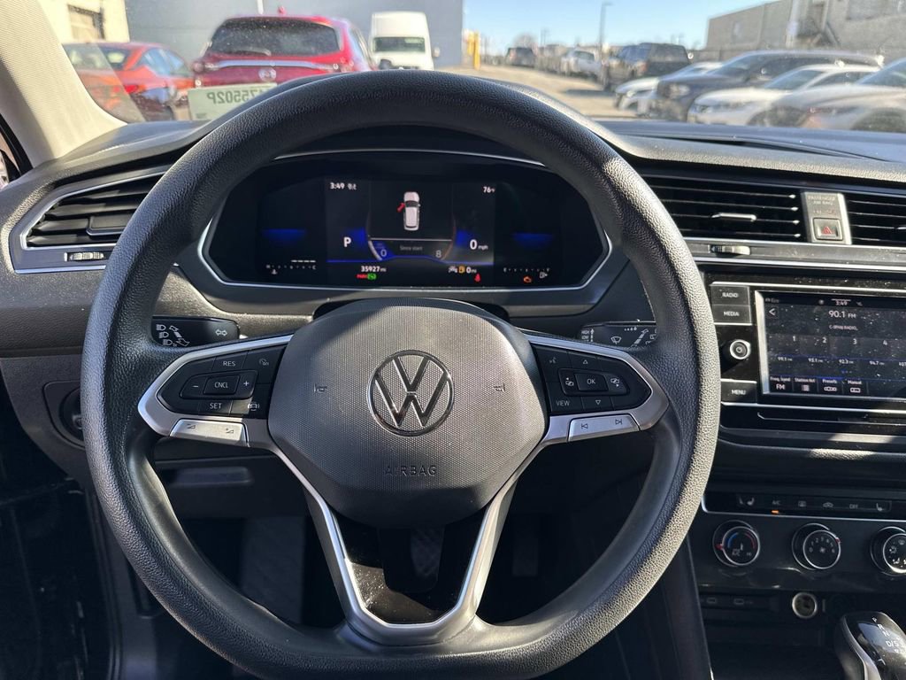 Used 2022 Volkswagen Tiguan S image 17
