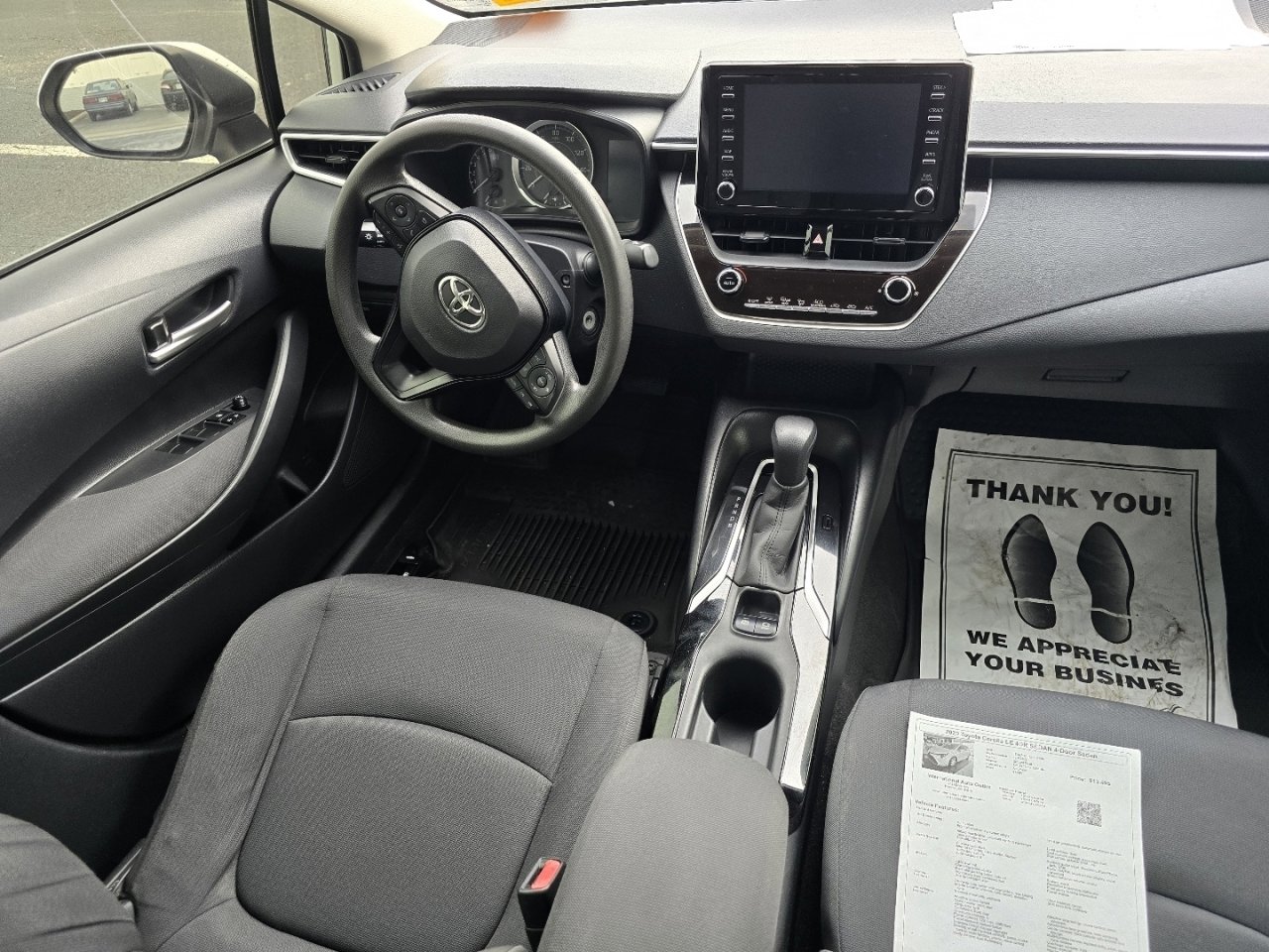 Used 2020 Toyota Corolla LE image 16