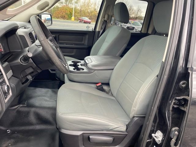 Used 2016 RAM 1500 ST w/ SXT Appearance Group image 11