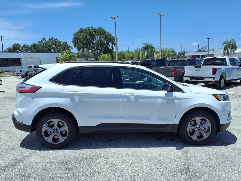 Used 2023 Ford Edge SEL w/ Sport Appearance Package AWD/4WD image 8