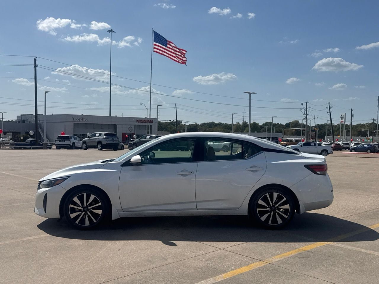 Certified 2025 Nissan Sentra SV w/ SV Premium Package FWD image 14