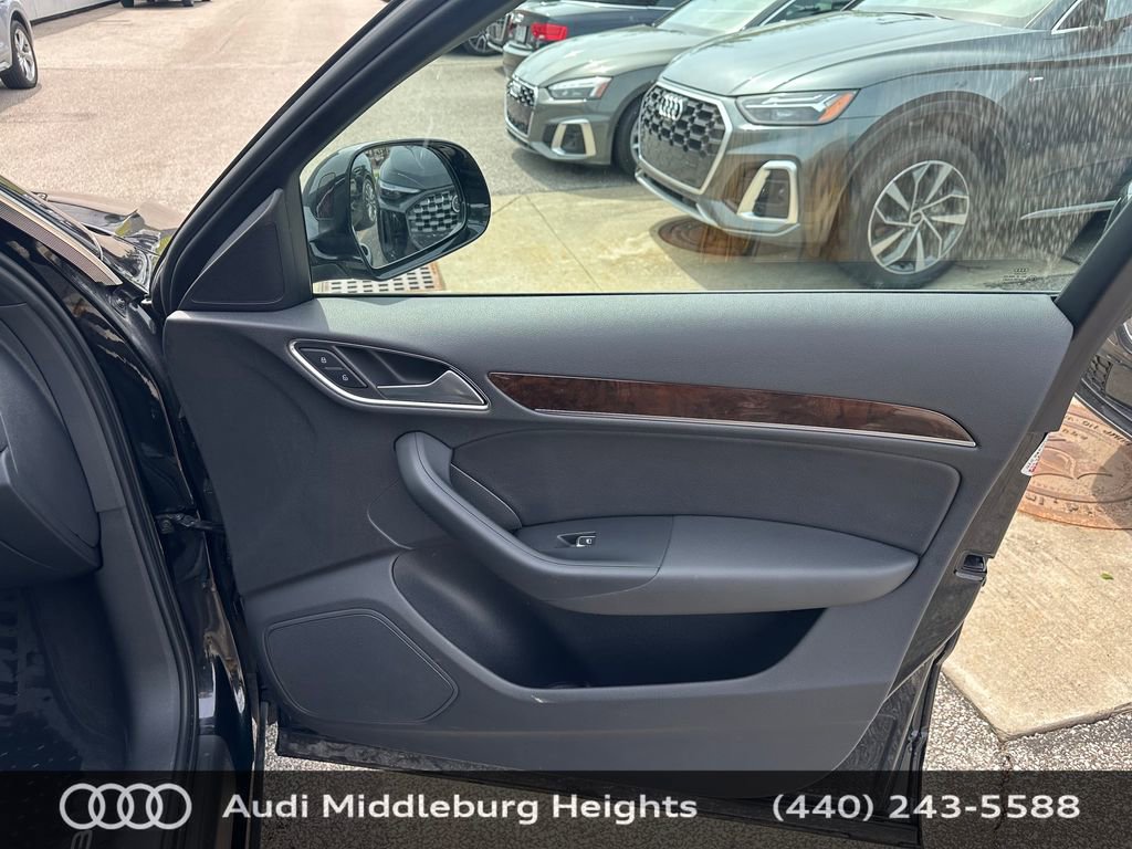 Used 2016 Audi Q3 2.0T Premium Plus w/ Technology Package AWD/4WD image 29