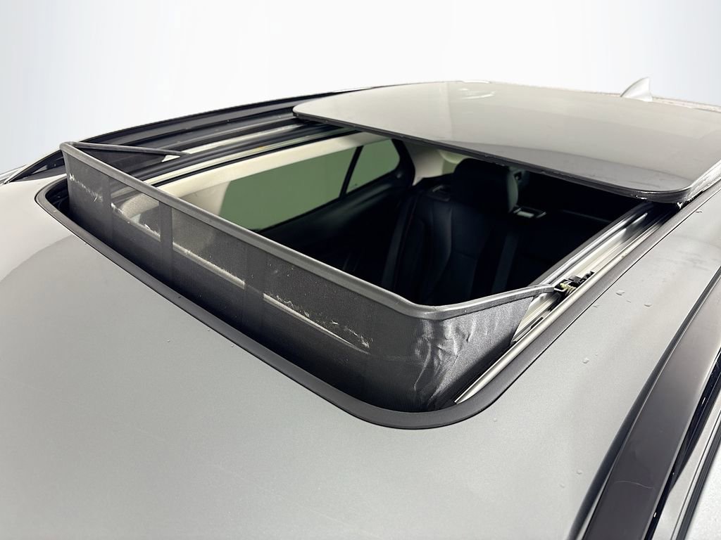 Certified 2023 Buick Envision Essence w/ Sport Touring Package image 25