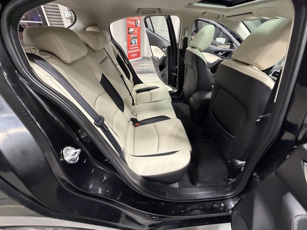 Used 2015 MAZDA MAZDA3 s Grand Touring image 47