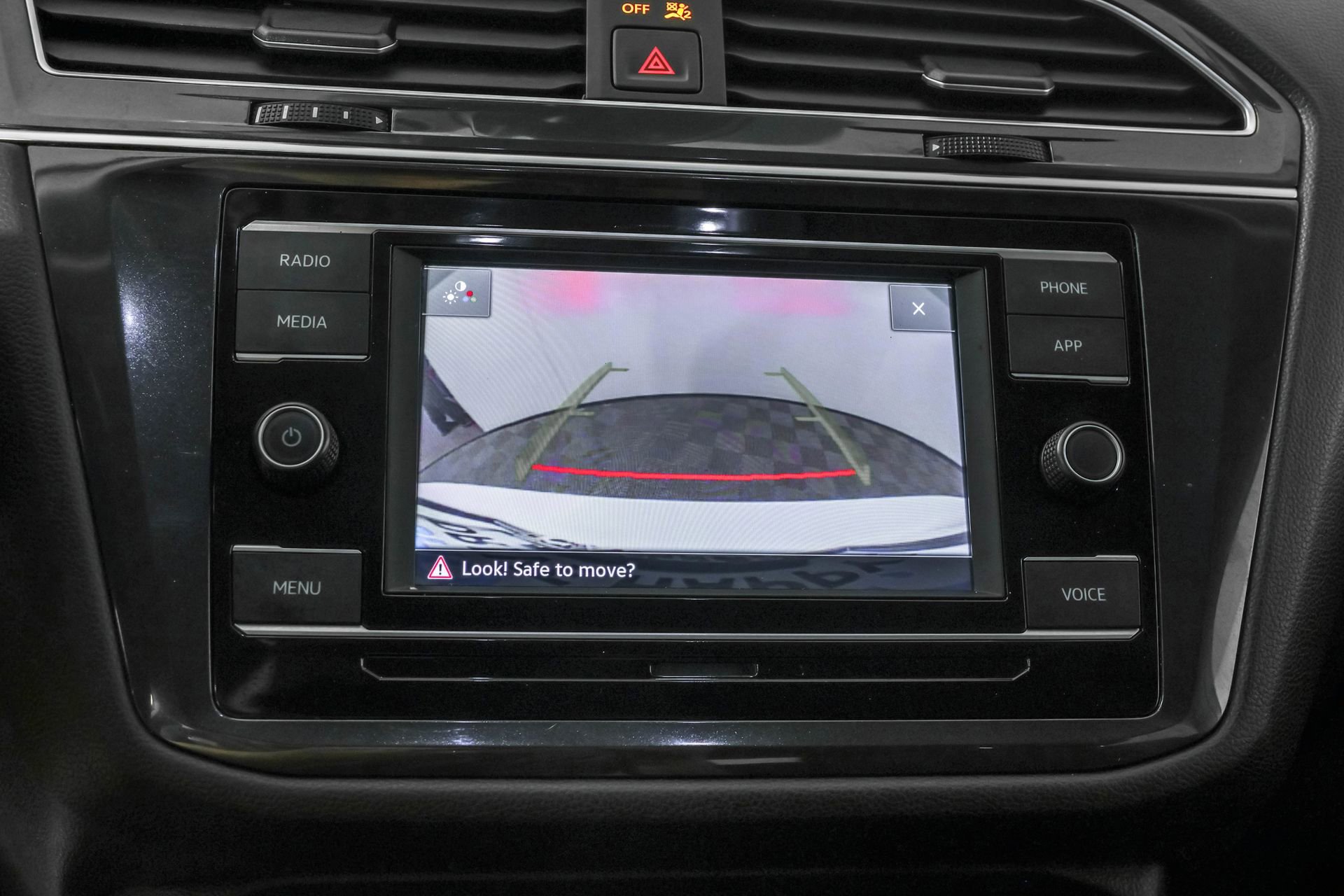 Used 2024 Volkswagen Tiguan S image 8