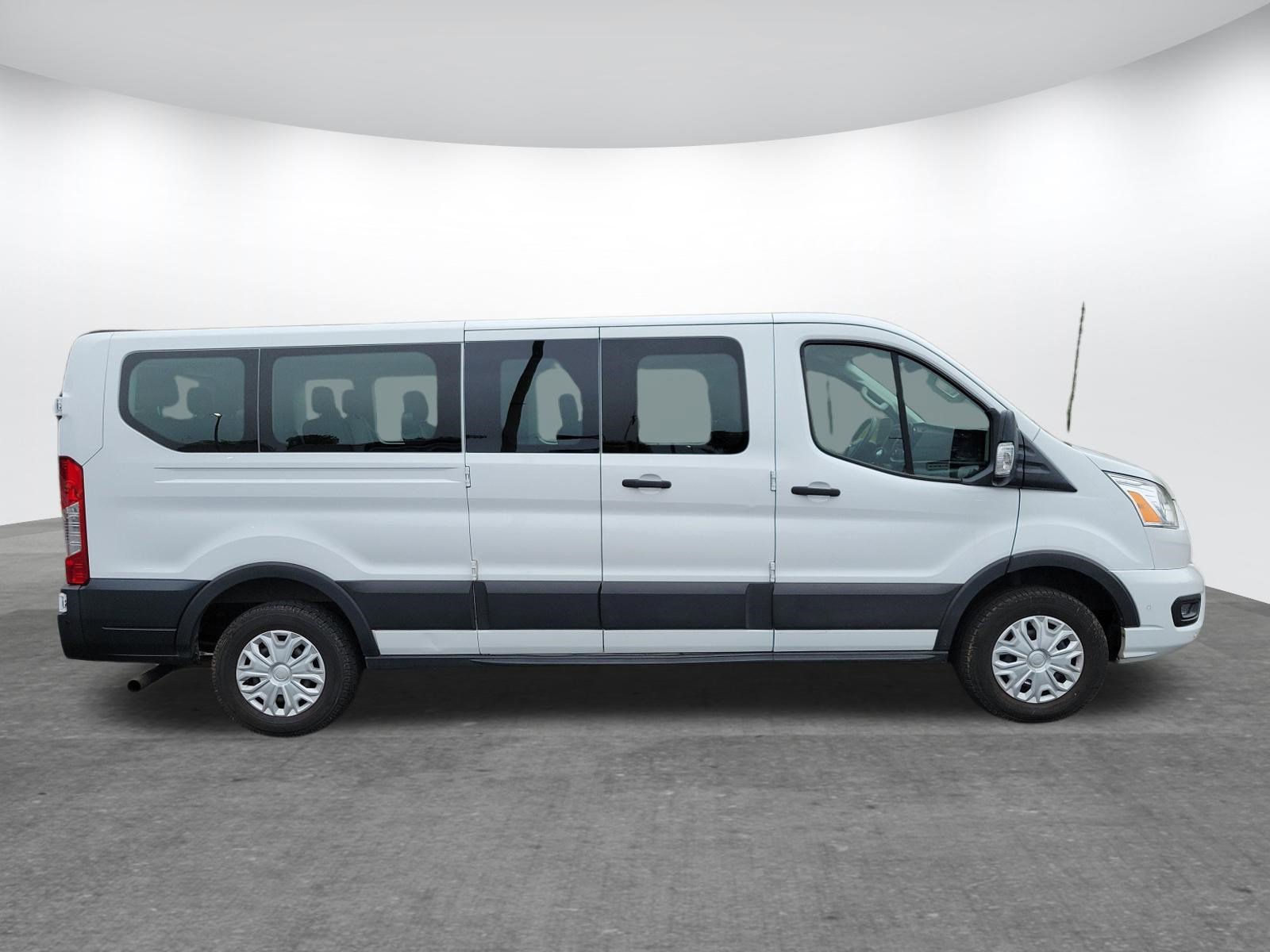 Used 2021 Ford Transit 350 XLT RWD image 2