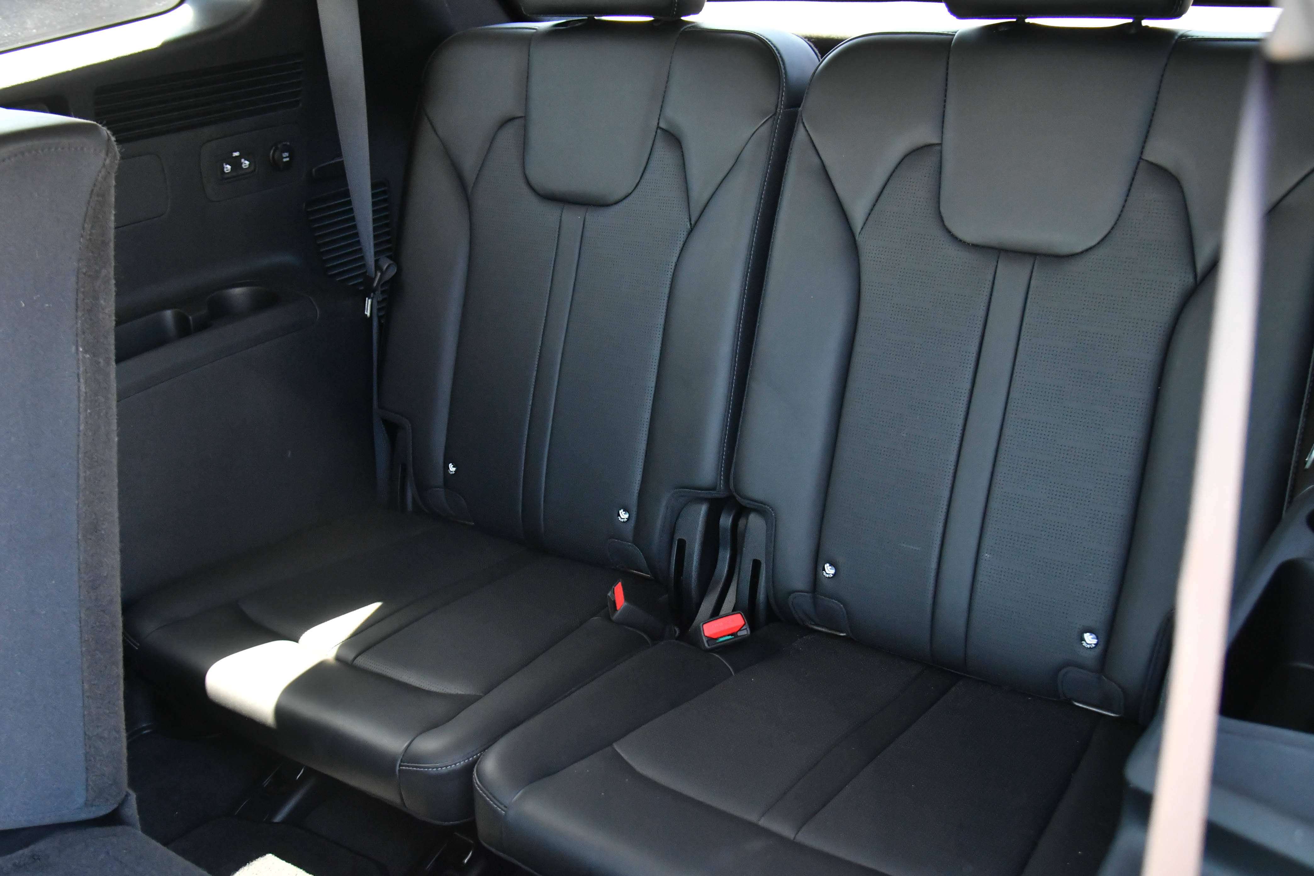 Used 2024 Kia Sorento S image 40