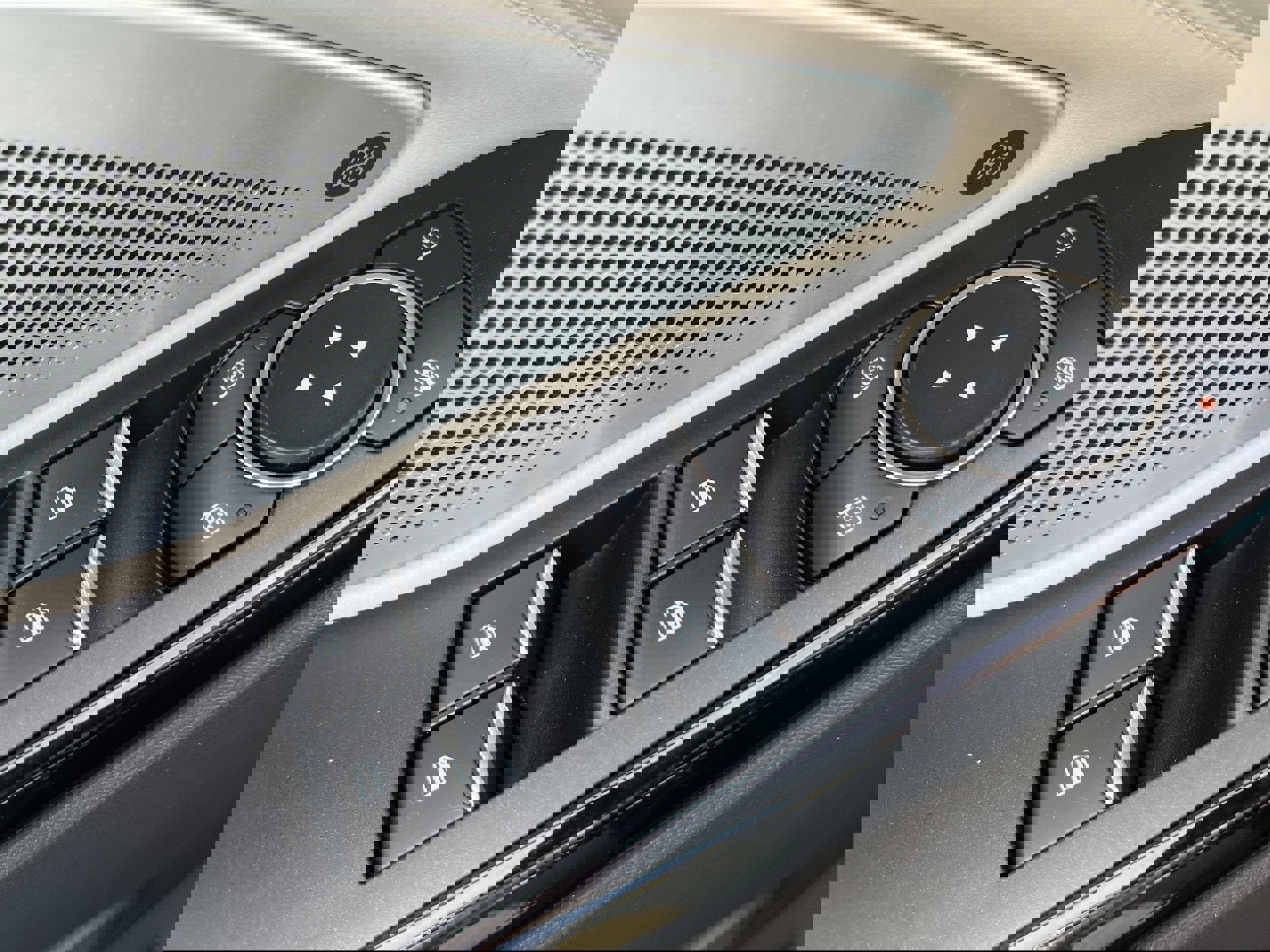 Certified 2021 Ford Explorer Platinum w/ Equipment Group 601A AWD/4WD image 22