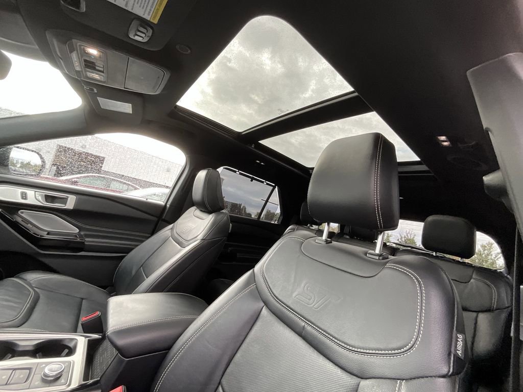 Used 2021 Ford Explorer ST w/ ST Street Pack image 30
