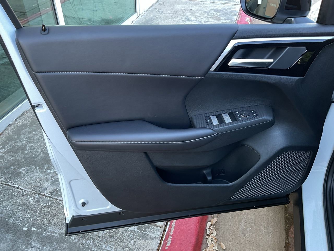 New 2026 Nissan Rogue SL image 11