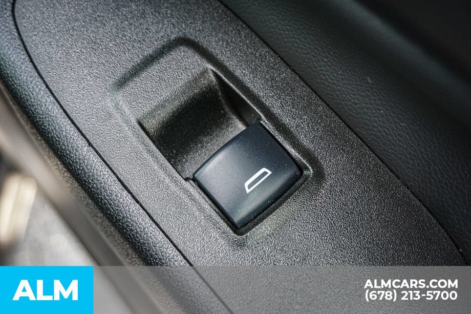 Used 2024 Chevrolet Equinox LT FWD image 52