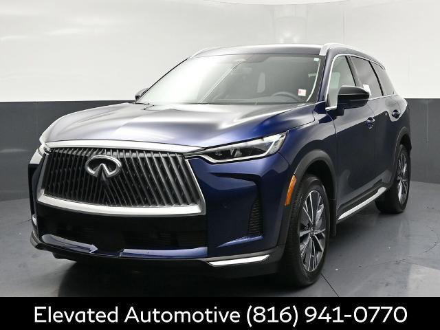 Certified 2026 INFINITI QX60 Luxe w/ Family Package AWD/4WD image 3