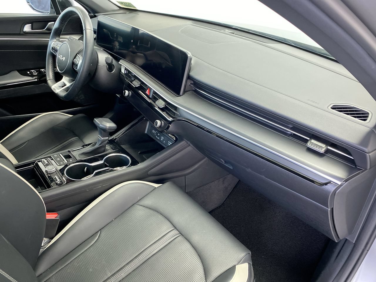 Used 2026 Kia K5 GT-Line w/ GT-Line Premium Package FWD image 31