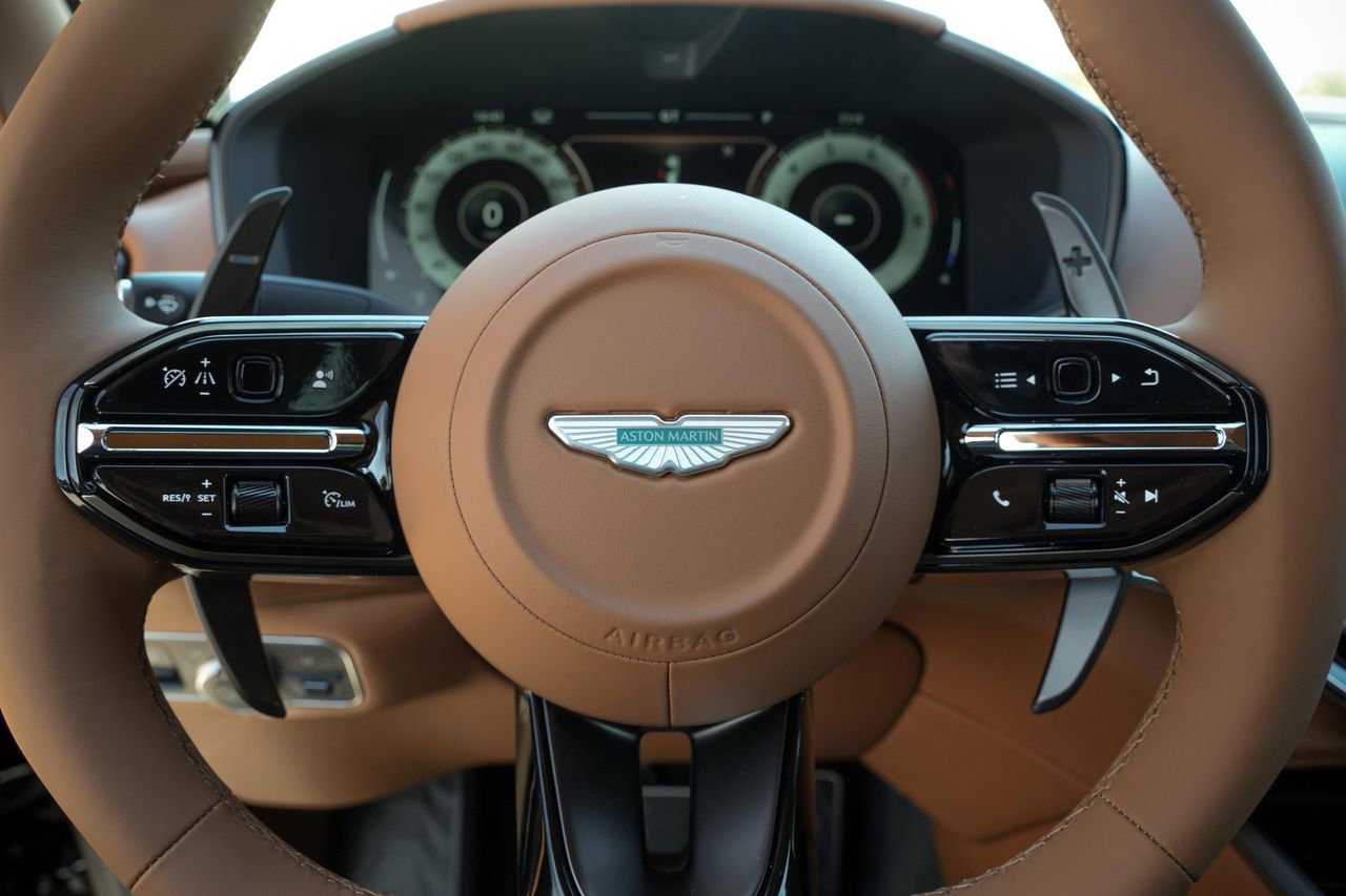 New 2026 Aston Martin DBX 707 image 22