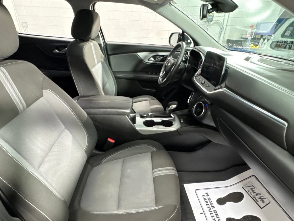 Used 2023 Chevrolet Blazer LT w/ Convenience Package FWD image 31