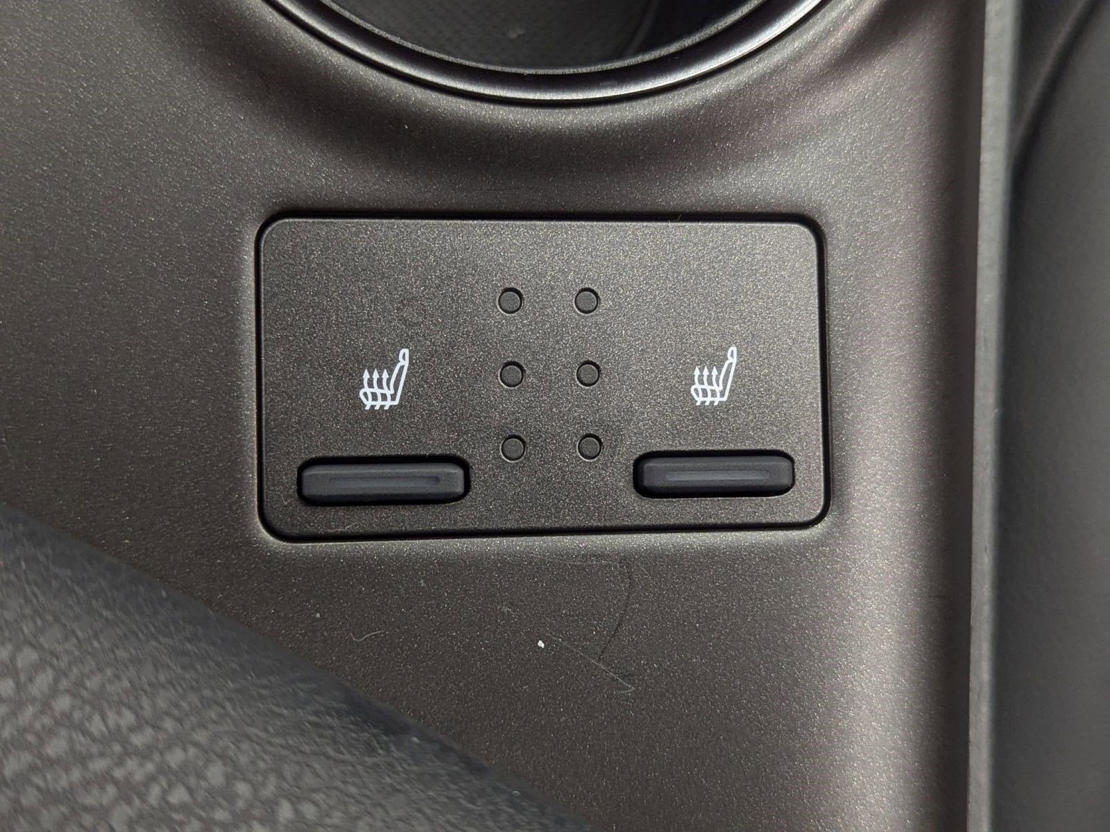 Used 2023 Toyota Camry SE image 27