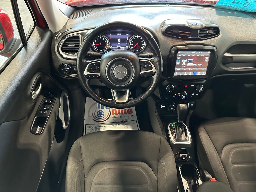 Used 2018 Jeep Renegade Latitude w/ UConnect 8.4 Nav Group AWD/4WD image 27