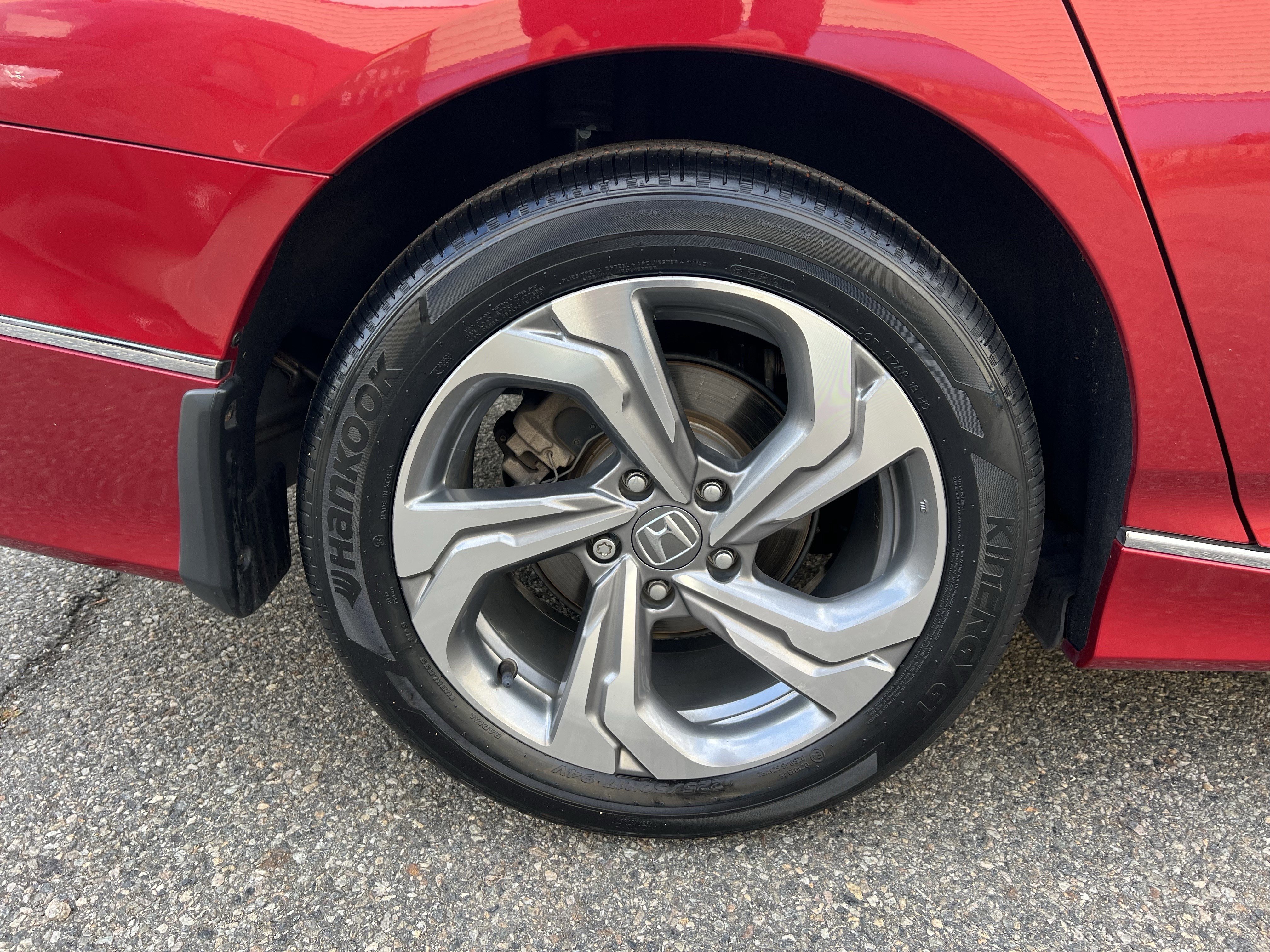 Certified 2019 Honda Accord EX-L image 9