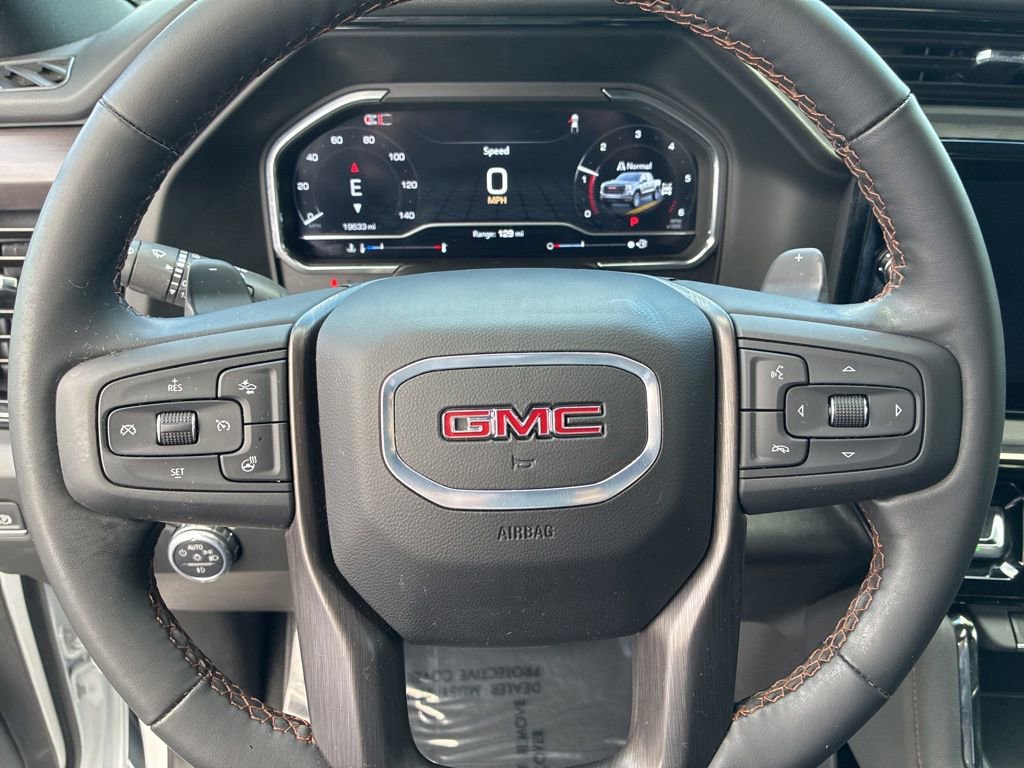 Used 2024 GMC Sierra 1500 AT4 w/ Technology Package AWD/4WD image 21