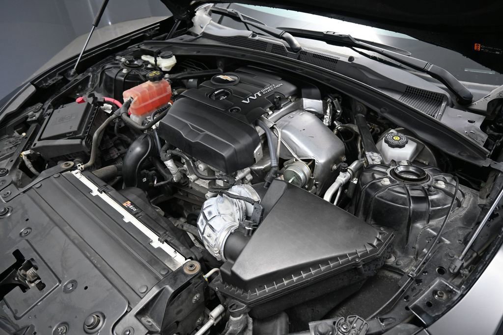 Used 2023 Chevrolet Camaro LT RWD image 40