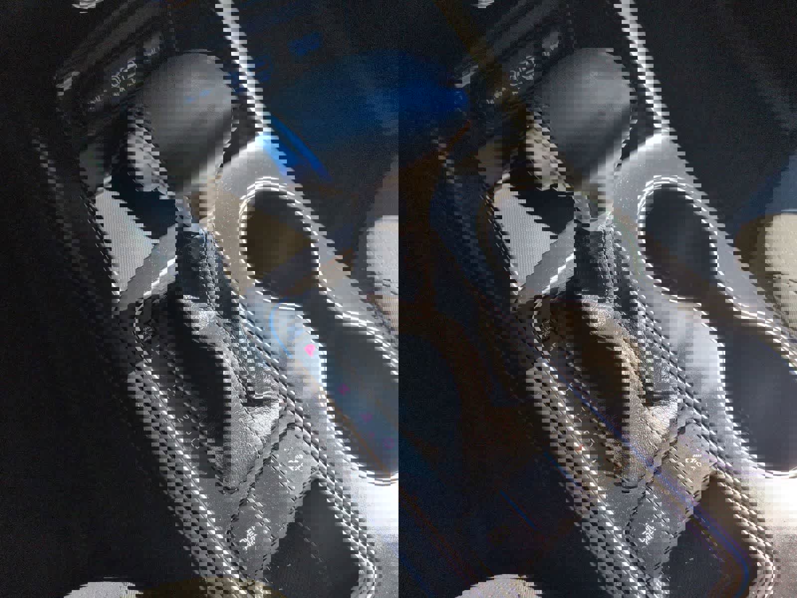 Used 2020 Kia Sorento S image 30