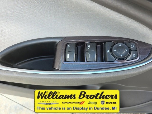 Used 2018 Chevrolet Malibu LT image 11