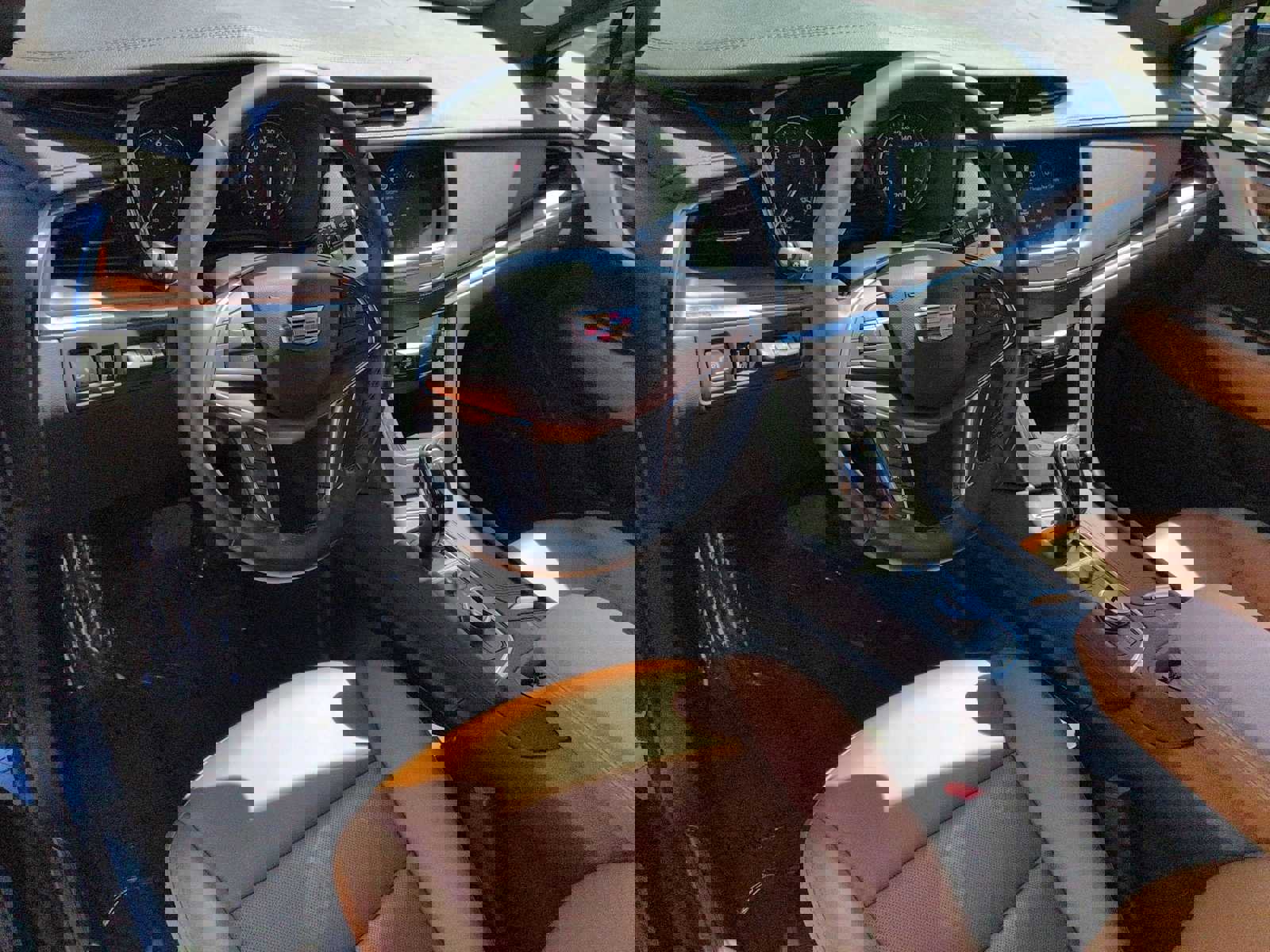 Used 2026 Cadillac XT5 Premium Luxury w/ Driver Assist Package image 12