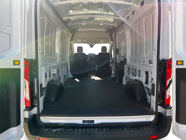 New 2026 Ford Transit 250 148 Medium Roof image 18