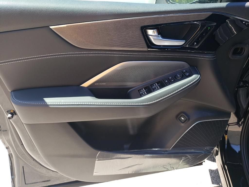 New 2026 Acura MDX SH-AWD w/ Advance Package image 11