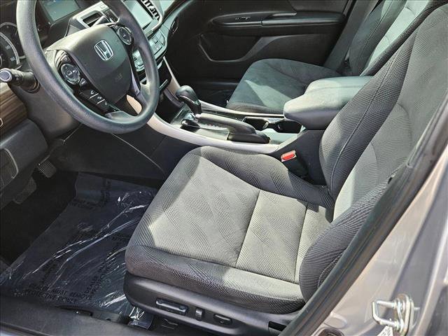 Used 2016 Honda Accord EX image 16