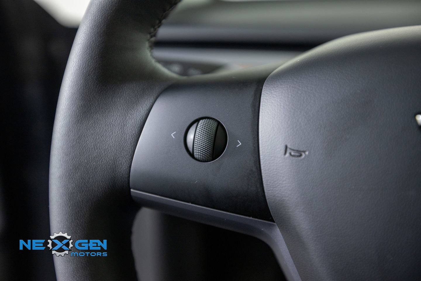 Used 2025 Tesla Model Y Performance AWD/4WD image 14