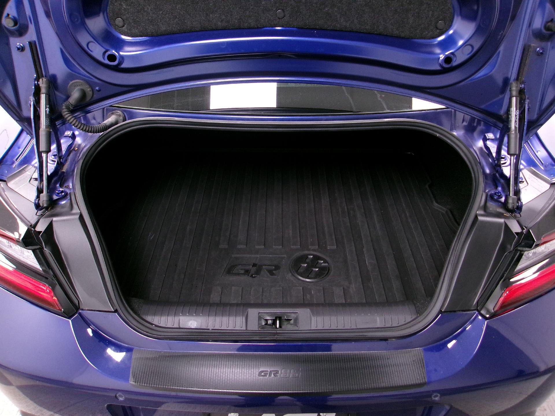 Used 2022 Toyota GR86 image 11